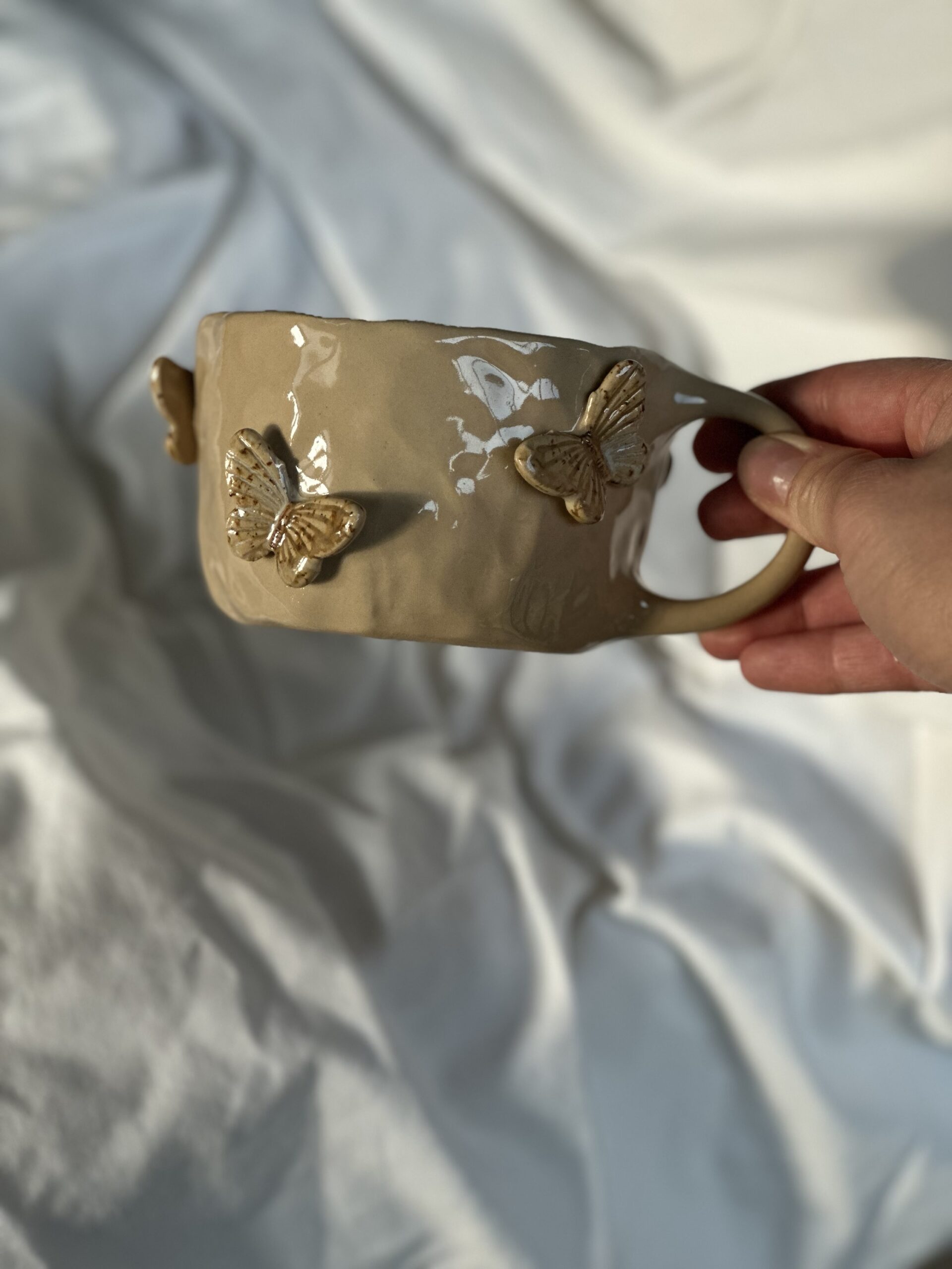 Kubek ceramiczny motylki - obrazek 1